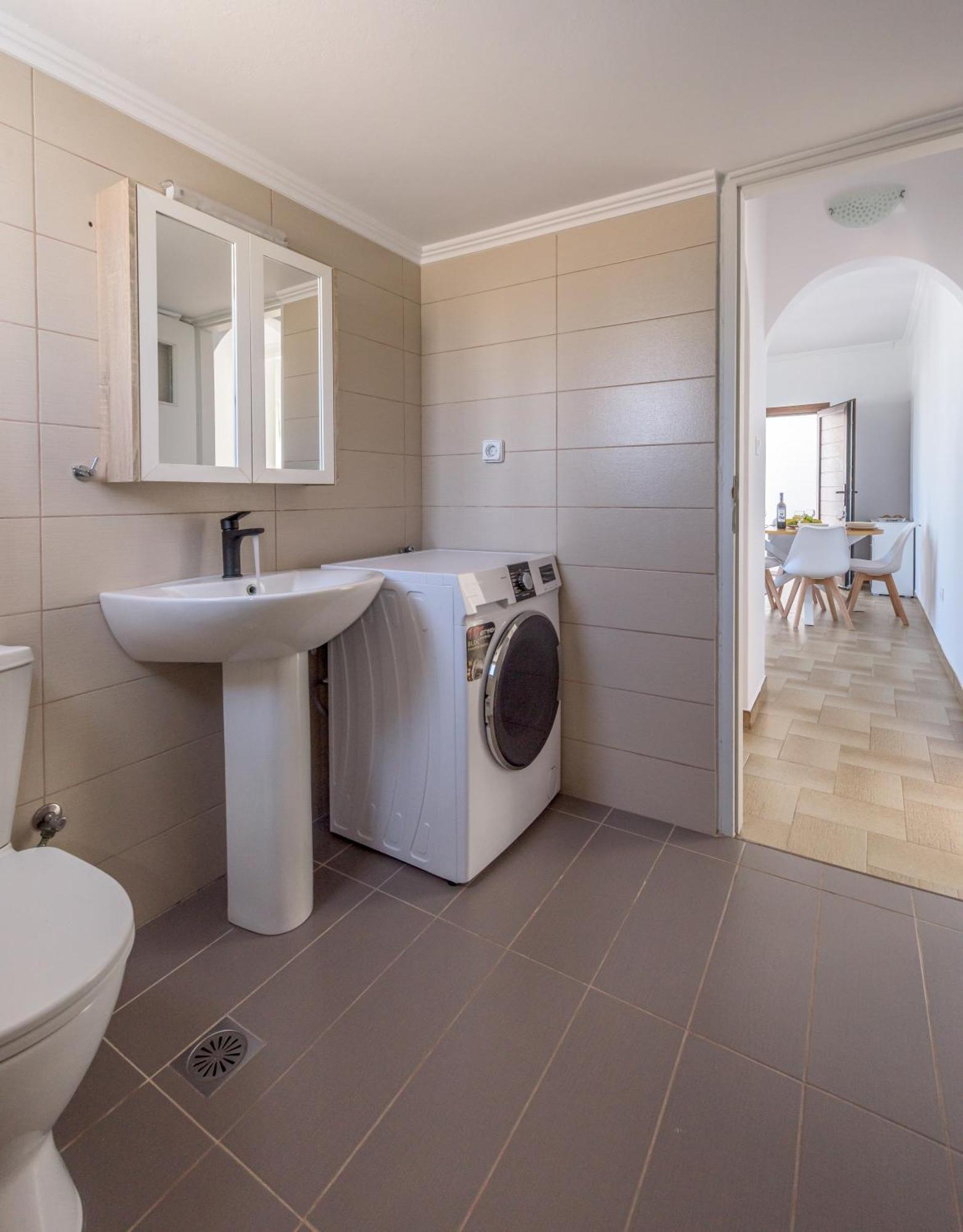Brizet Apartments Sea View بولونيا المظهر الخارجي الصورة